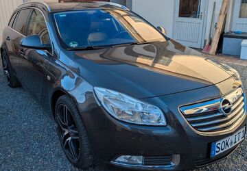 Opel Insignia 143.587 km 7.499 &euro; Triptis 07819