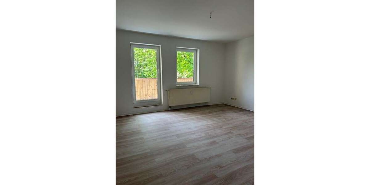 Etagenwohnung Naumburg (Saale) - 2 Zimmer, 60 m&sup2;, 388&euro; | Angebot:26904956